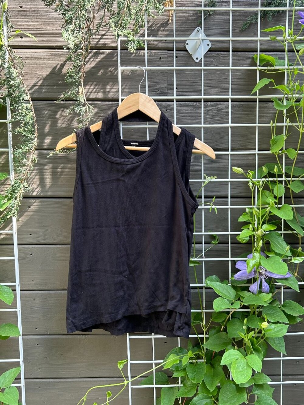 Monrow Black Ribbed Double-Layer Tank Top Size M